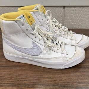 Nike Blazer Mid 77 color Easter size US 7 Youth Pre-owned good condition